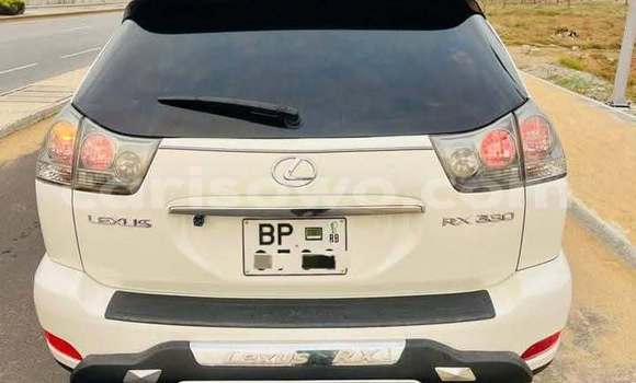 Acheter Occasion Voiture Lexus RX 330 Blanc à Cotonou, Benin Acheter Occasion Voiture Lexus RX 330 Blanc à Cotonou, Benin
