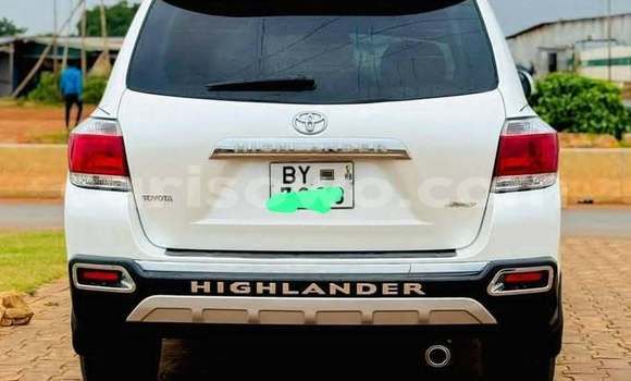 Acheter Occasion Voiture Toyota Highlander Blanc à Cotonou, Benin Acheter Occasion Voiture Toyota Highlander Blanc à Cotonou, Benin