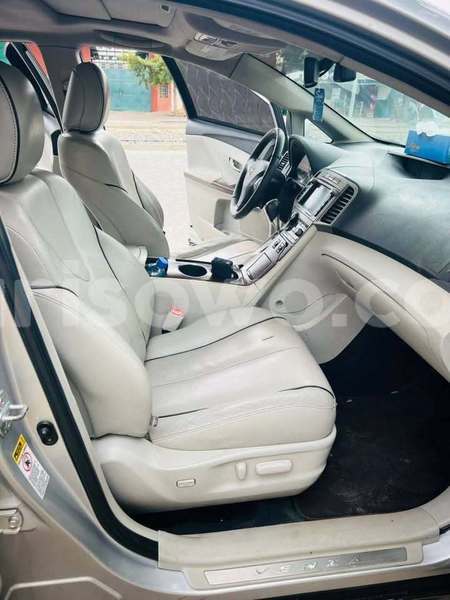 Big with watermark toyota venza benin cotonou 23737