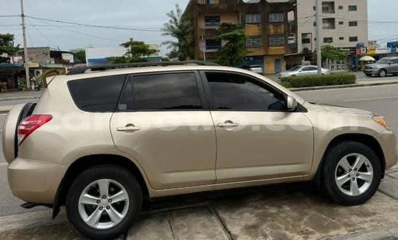 Acheter Occasion Voiture Toyota RAV4 Autre à Cotonou, Benin Acheter Occasion Voiture Toyota RAV4 Autre à Cotonou, Benin