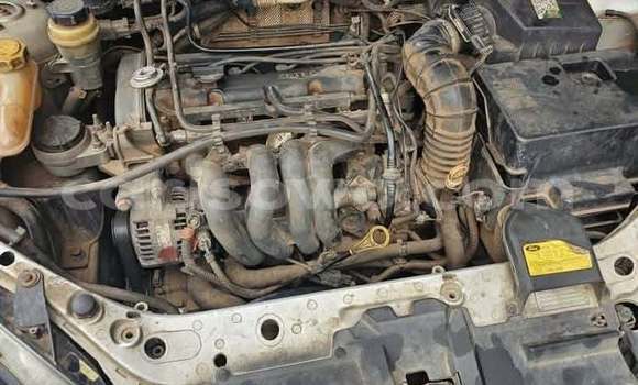 Acheter Occasion Voiture Ford Focus Gris à Cotonou, Benin Acheter Occasion Voiture Ford Focus Gris à Cotonou, Benin