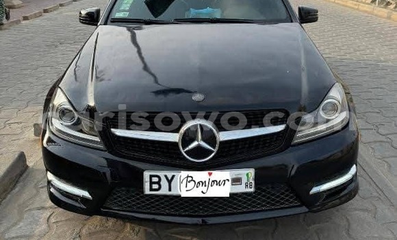 Acheter Occasion Voiture Mercedes-Benz C–Class Noir à Cotonou, Benin Acheter Occasion Voiture Mercedes-Benz C–Class Noir à Cotonou, Benin