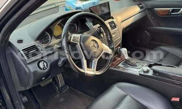 Acheter Occasion Voiture Mercedes-Benz C–Class Noir à Cotonou, Benin Acheter Occasion Voiture Mercedes-Benz C–Class Noir à Cotonou, Benin