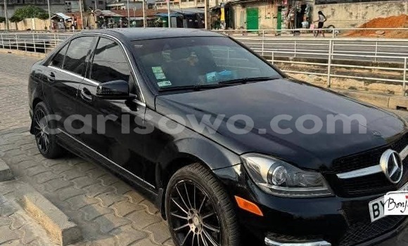 Acheter Occasion Voiture Mercedes-Benz C–Class Noir à Cotonou, Benin Acheter Occasion Voiture Mercedes-Benz C–Class Noir à Cotonou, Benin