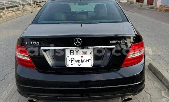 Acheter Occasion Voiture Mercedes-Benz C–Class Noir à Cotonou, Benin Acheter Occasion Voiture Mercedes-Benz C–Class Noir à Cotonou, Benin