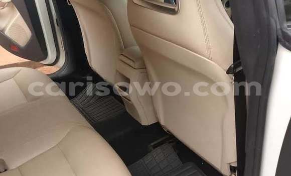 Acheter Occasion Voiture Mercedes-Benz CLA-klasse Blanc à Cotonou, Benin Acheter Occasion Voiture Mercedes-Benz CLA-klasse Blanc à Cotonou, Benin