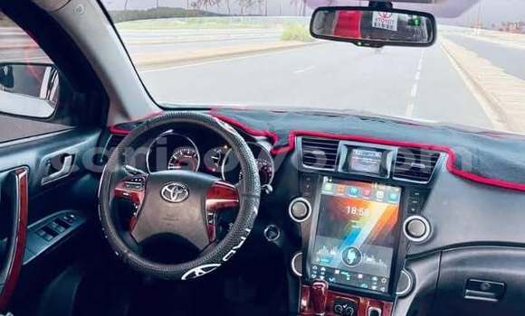 Acheter Occasion Voiture Toyota Highlander Blanc à Cotonou, Benin Acheter Occasion Voiture Toyota Highlander Blanc à Cotonou, Benin