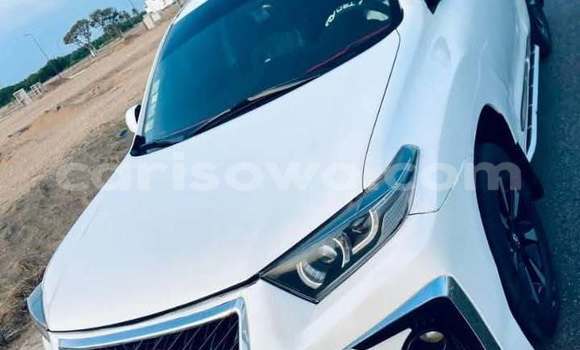 Acheter Occasion Voiture Toyota Highlander Blanc à Cotonou, Benin Acheter Occasion Voiture Toyota Highlander Blanc à Cotonou, Benin