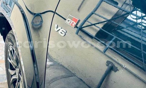 Acheter Occasion Voiture Toyota Hilux Noir à Cotonou, Benin Acheter Occasion Voiture Toyota Hilux Noir à Cotonou, Benin