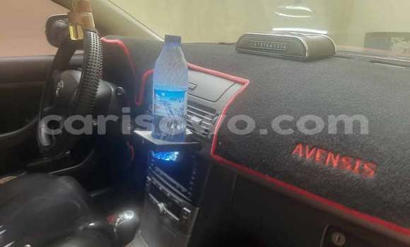 Acheter Occasion Voiture Toyota Avensis Gris à Cotonou, Benin Acheter Occasion Voiture Toyota Avensis Gris à Cotonou, Benin