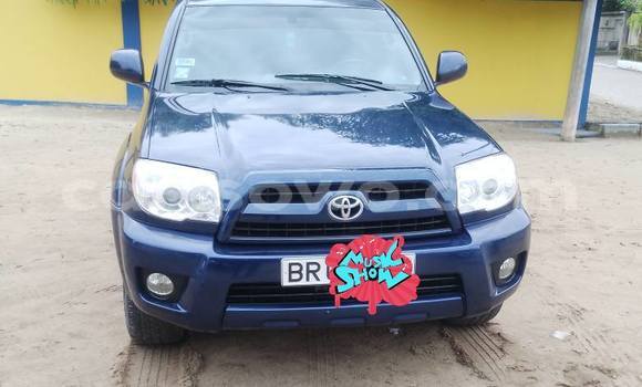Sayi Na hannu Toyota 4Runner Blue Mota in Cotonou a Benin