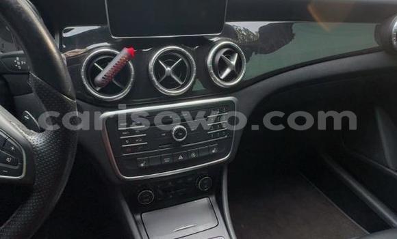 Acheter Occasion Voiture Mercedes Viano Gris à Cotonou, Benin Acheter Occasion Voiture Mercedes Viano Gris à Cotonou, Benin