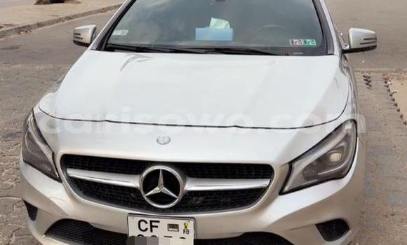 Acheter Occasion Voiture Mercedes Viano Gris à Cotonou, Benin Acheter Occasion Voiture Mercedes Viano Gris à Cotonou, Benin
