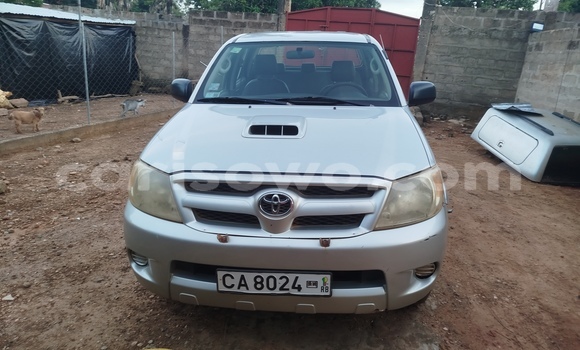 Buy Used Toyota Hilux Beige Car in Natitingou in Benign