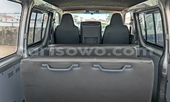 Ra Àlòkù Toyota Hiace Silver Ọkọ̀ in Cotonou ni Benin