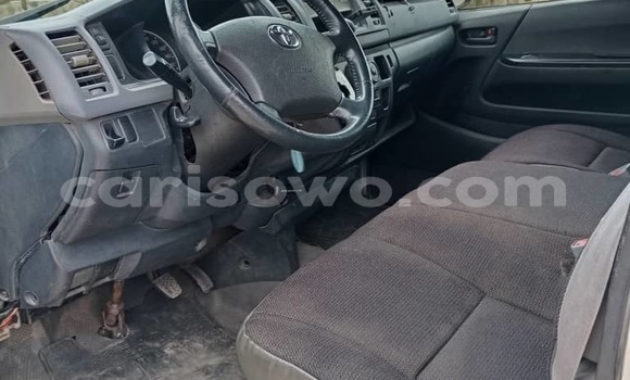 Acheter Occasion Voiture Toyota Hiace Gris à Cotonou, Benin Acheter Occasion Voiture Toyota Hiace Gris à Cotonou, Benin