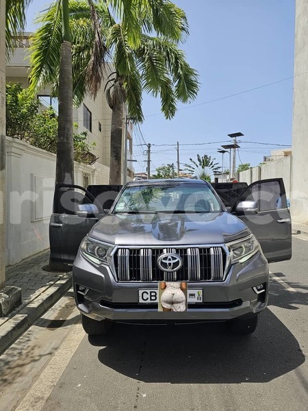 Big with watermark toyota land cruiser benin cotonou 23811