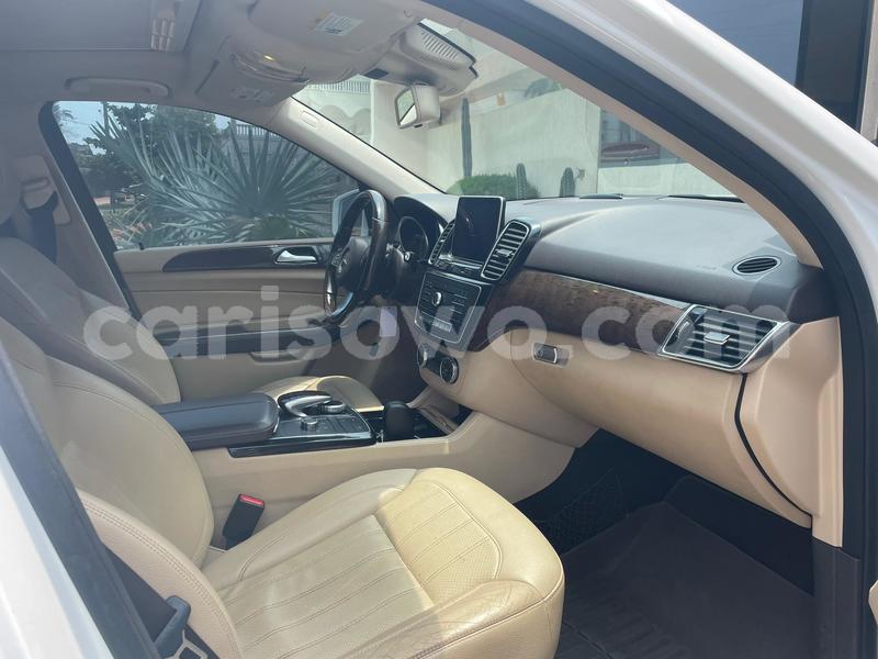 Big with watermark mercedes viano benin cotonou 23818