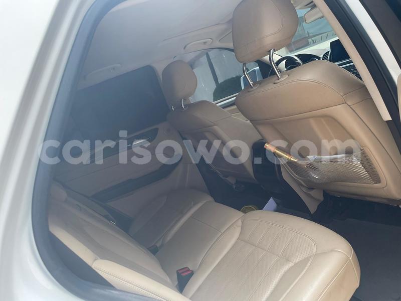 Big with watermark mercedes viano benin cotonou 23818