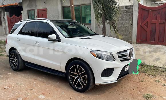 Acheter Occasion Voiture Mercedes Viano Blanc à Cotonou, Benin Acheter Occasion Voiture Mercedes Viano Blanc à Cotonou, Benin