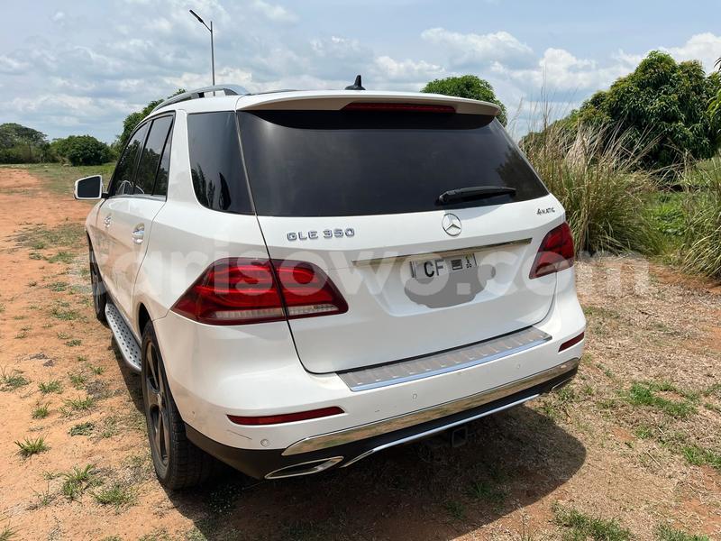 Big with watermark mercedes viano benin cotonou 23818