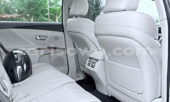 Acheter Occasion Voiture Toyota Venza Gris à Cotonou, Benin Acheter Occasion Voiture Toyota Venza Gris à Cotonou, Benin