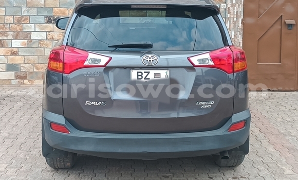 Ra Àlòkù Toyota RAV4 Silver Ọkọ̀ in Cotonou ni Benin Ra Àlòkù Toyota RAV4 Silver Ọkọ̀ in Cotonou ni Benin