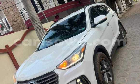 Acheter Occasion Voiture Hyundai Santa Fe Blanc à Cotonou, Benin Acheter Occasion Voiture Hyundai Santa Fe Blanc à Cotonou, Benin