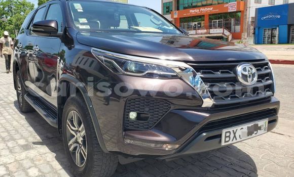 Acheter Occasion Voiture Toyota Fortuner Marron à Cotonou, Benin Acheter Occasion Voiture Toyota Fortuner Marron à Cotonou, Benin