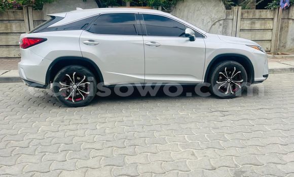 Acheter Occasion Voiture Lexus RX 350 Gris à Cotonou, Benin Acheter Occasion Voiture Lexus RX 350 Gris à Cotonou, Benin