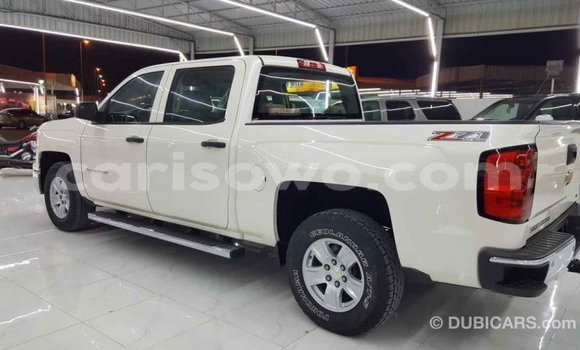 Buy Import Chevrolet Silverado White Car in Import - Dubai in Benign Buy Import Chevrolet Silverado White Car in Import - Dubai in Benign