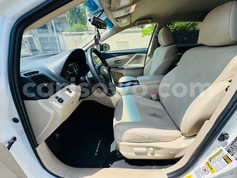 Big with watermark toyota venza benin cotonou 23916