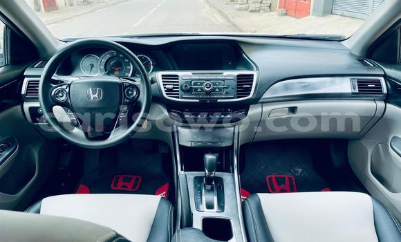 Sayi Na hannu Honda Accord White Mota in Cotonou a Benin Sayi Na hannu Honda Accord White Mota in Cotonou a Benin