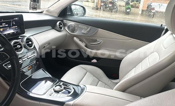 Sayi Sabo Mercedes-Benz C-Classe Azurfa Mota in Cotonou a Benin Sayi Sabo Mercedes-Benz C-Classe Azurfa Mota in Cotonou a Benin