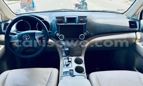 Acheter Occasion Voiture Toyota Highlander Blanc à Cotonou, Benin Acheter Occasion Voiture Toyota Highlander Blanc à Cotonou, Benin