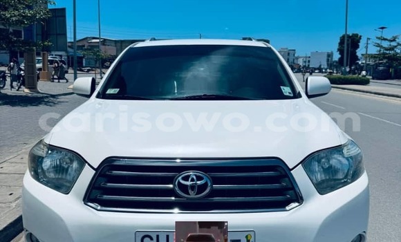 Acheter Occasion Voiture Toyota Highlander Blanc à Cotonou, Benin Acheter Occasion Voiture Toyota Highlander Blanc à Cotonou, Benin