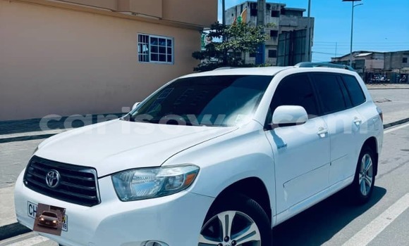 Acheter Occasion Voiture Toyota Highlander Blanc à Cotonou, Benin Acheter Occasion Voiture Toyota Highlander Blanc à Cotonou, Benin