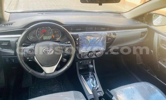 Acheter Occasion Voiture Toyota Corolla Blanc à Cotonou, Benin Acheter Occasion Voiture Toyota Corolla Blanc à Cotonou, Benin