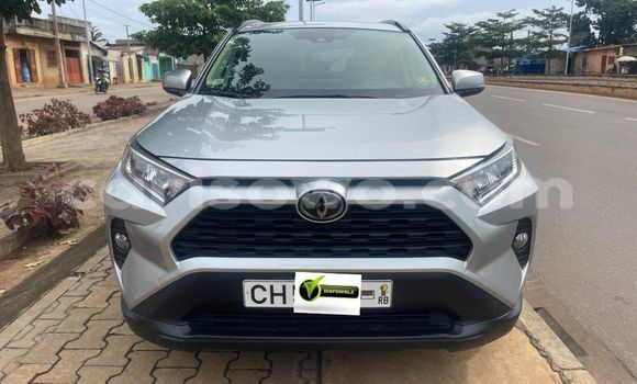 Acheter Occasion Voiture Toyota RAV4 Gris à Cotonou, Benin Acheter Occasion Voiture Toyota RAV4 Gris à Cotonou, Benin
