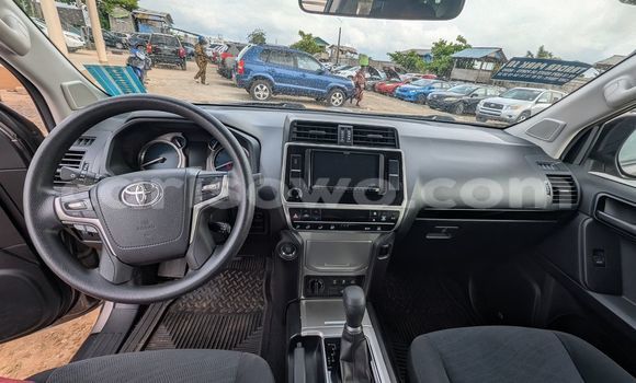 Acheter Occasion Voiture Toyota Land Cruiser Prado Gris à Cotonou, Benin Acheter Occasion Voiture Toyota Land Cruiser Prado Gris à Cotonou, Benin