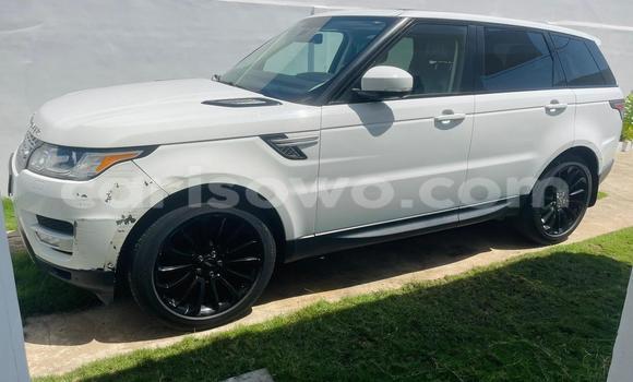 Acheter Occasion Voiture Land Rover Range Rover Velar Blanc à Cotonou, Benin Acheter Occasion Voiture Land Rover Range Rover Velar Blanc à Cotonou, Benin