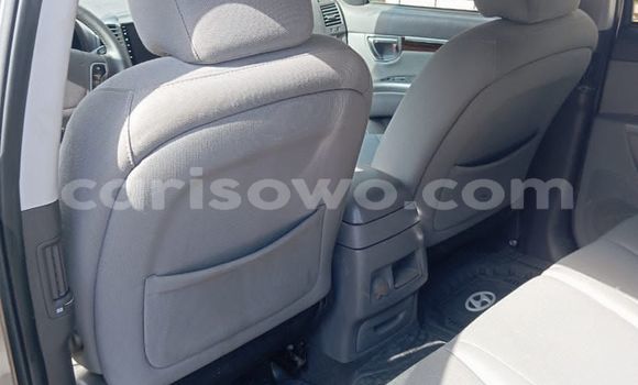 Acheter Occasion Voiture Hyundai Santa Fe Gris à Cotonou, Benin Acheter Occasion Voiture Hyundai Santa Fe Gris à Cotonou, Benin