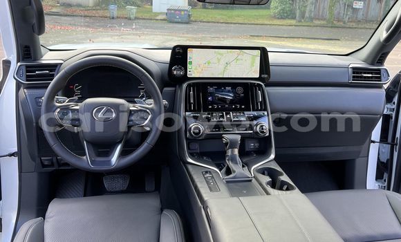 Acheter Occasion Voiture Lexus LX Blanc à Abomey Calavi, Benin Acheter Occasion Voiture Lexus LX Blanc à Abomey Calavi, Benin