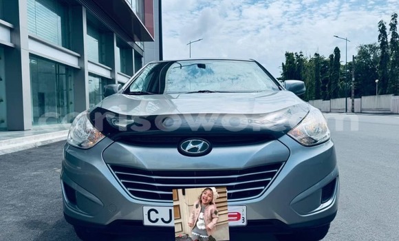 Sayi Na hannu Hyundai Tucson Azurfa Mota in Cotonou a Benin