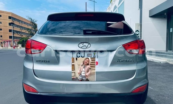 Acheter Occasion Voiture Hyundai Tucson Gris à Cotonou, Benin Acheter Occasion Voiture Hyundai Tucson Gris à Cotonou, Benin