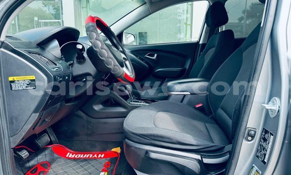 Acheter Occasion Voiture Hyundai Tucson Gris à Cotonou, Benin Acheter Occasion Voiture Hyundai Tucson Gris à Cotonou, Benin