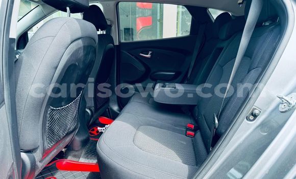 Acheter Occasion Voiture Hyundai Tucson Gris à Cotonou, Benin Acheter Occasion Voiture Hyundai Tucson Gris à Cotonou, Benin