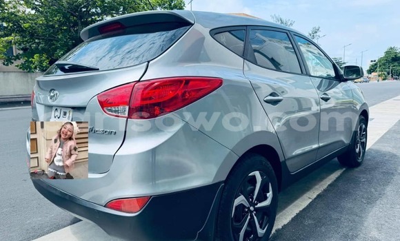 Acheter Occasion Voiture Hyundai Tucson Gris à Cotonou, Benin Acheter Occasion Voiture Hyundai Tucson Gris à Cotonou, Benin