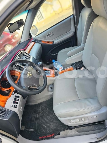 Big with watermark toyota highlander benin cotonou 24045