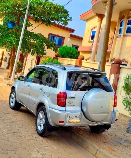 Big with watermark toyota rav4 benin cotonou 24046